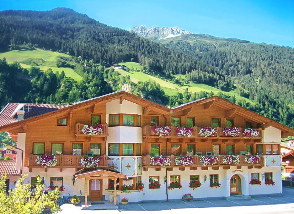 Stacklerhof Hotel Neustift im Stubaital Exterior photo